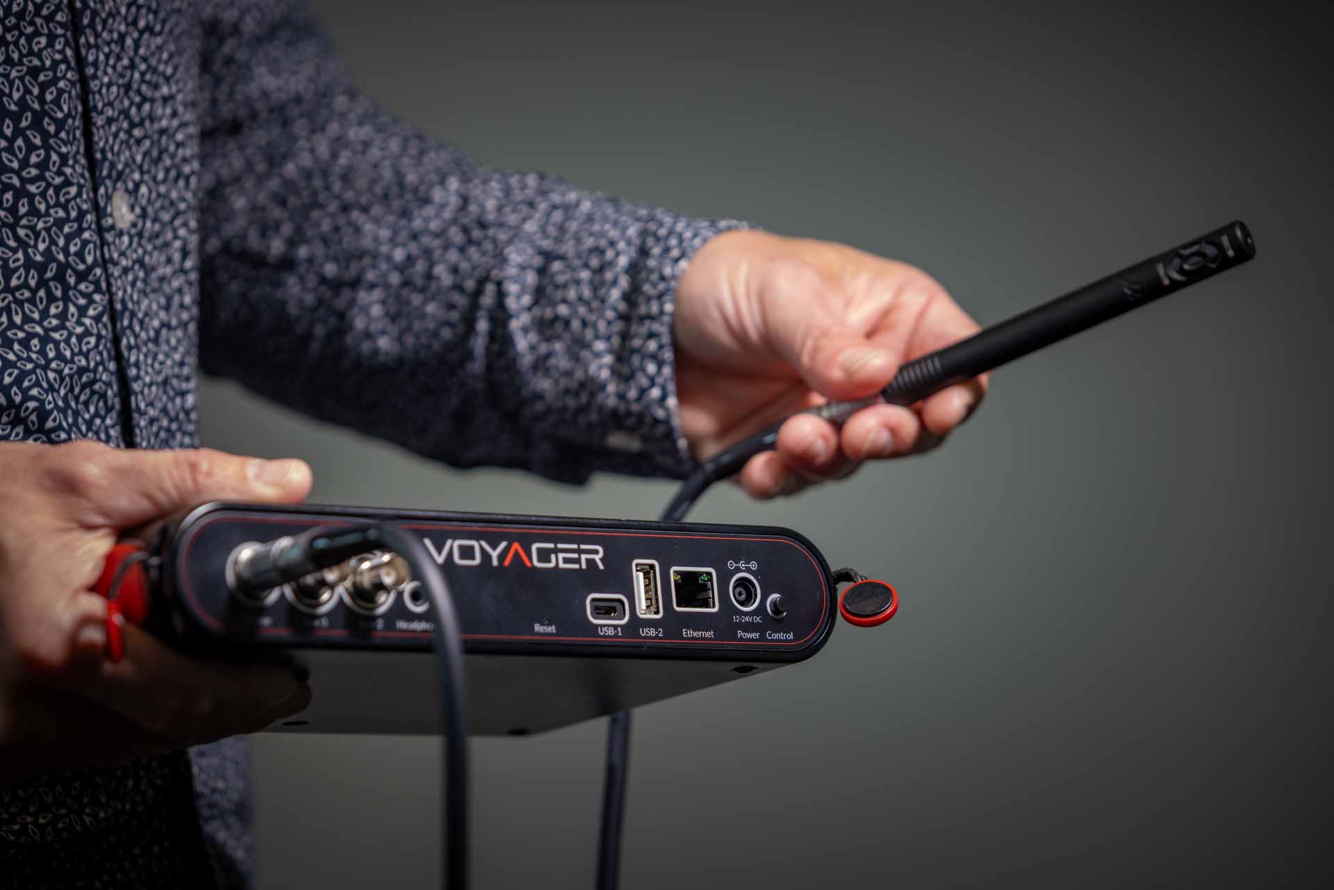 Microflown Voyage Hand held